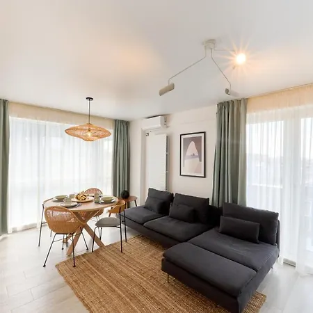 Leya's Boho Mamaia Nord Apartament